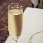 S.S.コロンビア・ダイニングルーム - スパークリングワイン（グラス）