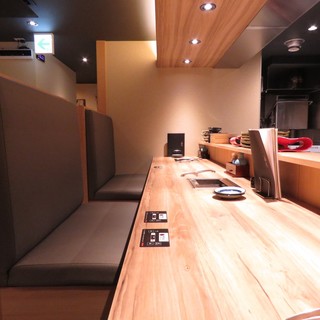 We have counter seats, which is rare at Yakiniku (Grilled meat) restaurant.