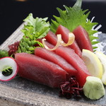 Single sashimi from 748 yen (tax included)