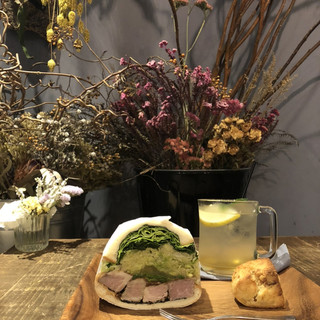 オン フラワーズ_0