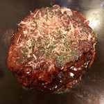 源亀 - 牛すじと青ネギのお好み焼き モダントッピング