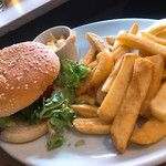 Crown's Brighton - ビーフバーガー