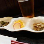 インディ庵 - お通し三種盛。
