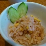 天津包子舘 - 梅干チャーハン(取り皿で分けて食べれるのが中華料理のいいところですよね！）