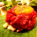 Korean Dining テジテジ - 炙りユッケ