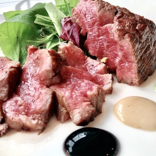 【肉ソムリエ厳選】国産牛肉全品890円