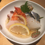 築地きたろう - 魚介類の酢の物 800円