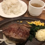 HERO'S steakhouse - ♪HIRO’Sステーキ200ｇ￥1080