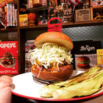 ICON - 高知ソーセーチバーガー¥１６５０、ヤングコーン¥３００