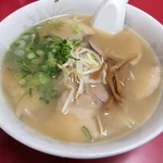 華楽飯店 - チャーシュー麺