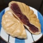 菊園 - 菊最中ハーフカット①