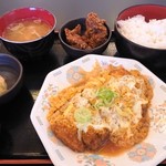 大衆昭和居酒屋 川崎の夕焼け一番星 - 蕎麦屋のかつ煮定食