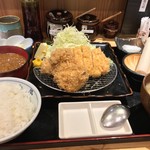 とんかつ いわい - 着膳！