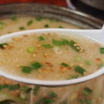 彩光らーめん - スープは白濁したトンコツの味噌味