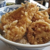 天ぷら新宿つな八 大丸店 - ランチタイムの天丼