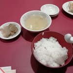 中国料理 廣東 - ライス　スープ　ザーサイ