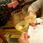 レストラン プティルッソ - （2019年6月）
      白ワインで乾杯( ^ ^ )/□