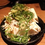 揚鶏屋　伊予 - 釜揚げシラス冷奴