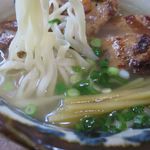 風遊斎 - シマスバの麺