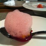 スモールワンダーランド - ビーツのジュレとエスプーマ