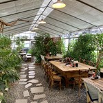 根ッ子うどん - ハウス内