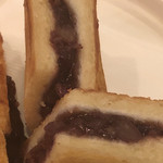 ショパン - アンプレスのアップ パンにバターが染み渡っています。