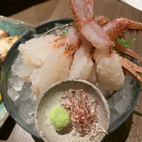炉端焼レストラン 志古津 - これ！私、生涯語り継げるくらいの衝撃。毛ガニの洗い。こんなのあるんですねー。