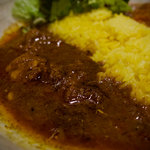 SPICY CURRY 魯珈 - ラムビンダルは赤い