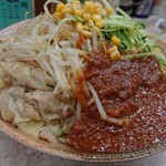 熊公 - ワンタンジャージャー麺780円+大盛200円