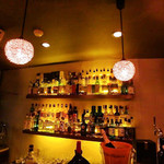 バー ウシュケ - 内観