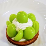 マリア - 料理写真:シャインマスカットのタルト700円外税ｗ