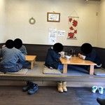 麺や けせらせら - 小上がり席