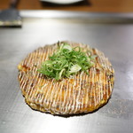 Okonomiyaki Teppanyaki 88 Pachipachi Shinbashi Ten - ミックス焼き