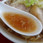 ラーメン二郎 - 醤油感強め