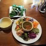 ベジ テンポ - ベジテンプレートとサラダ、スープ