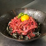 Yakiniku Motsunabe Gojouen - 黒毛和牛炙りユッケ丼セット