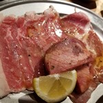 熟成焼肉 肉源 - 厚切り熟成牛タン、ポルコ豚、リブロース