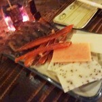 好日庵 - 2011年12月訪問時　鮭のトバ、かきもち、蛍烏賊一夜干し