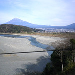 Surugaji - 窓側席から見える富士山