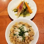 麺屋 六感堂 - ボロネーゼ炊き込みご飯＋自家製ピクルス