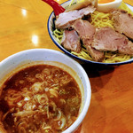 高松 - 辛カレーつけそば(麺300g) 930円 +麺大盛り(麺150g) 110円 + トッピングチャーシュー 250円