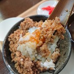 Kanata Ma Kicchin - 親鶏そぼろ丼のアップ