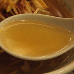 慶福楼 - 【ネギそばセット】スープはあっさりとした感じです。