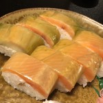 ひさご寿し - びわますの押し寿し