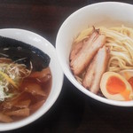 煮干し中華 八 - 特製つけめん