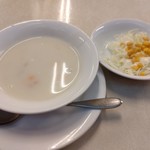 ジャッキー ステーキハウス - サラダ、スープ