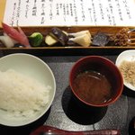 ぎんざ 一二岐 - 土鍋で炊いたご飯と漬け物