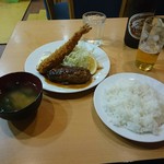 キッチンまつむら - ハンバーグとエビフライセット  880円