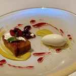 ラール・エ・ラ・マニエール - ◆ベリーのパンペルデュ
      アメリカンチェリー、ミルクのアイス