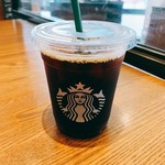 スターバックス・コーヒー - トールアイスドリップコーヒー